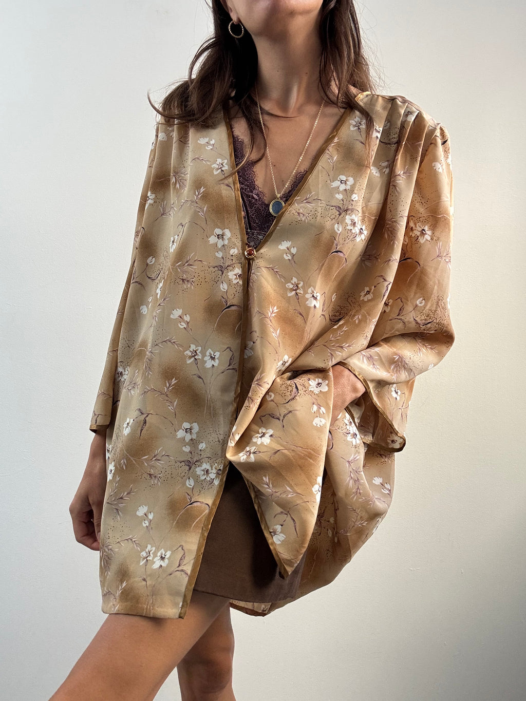 Blusa kimono a fiori beige