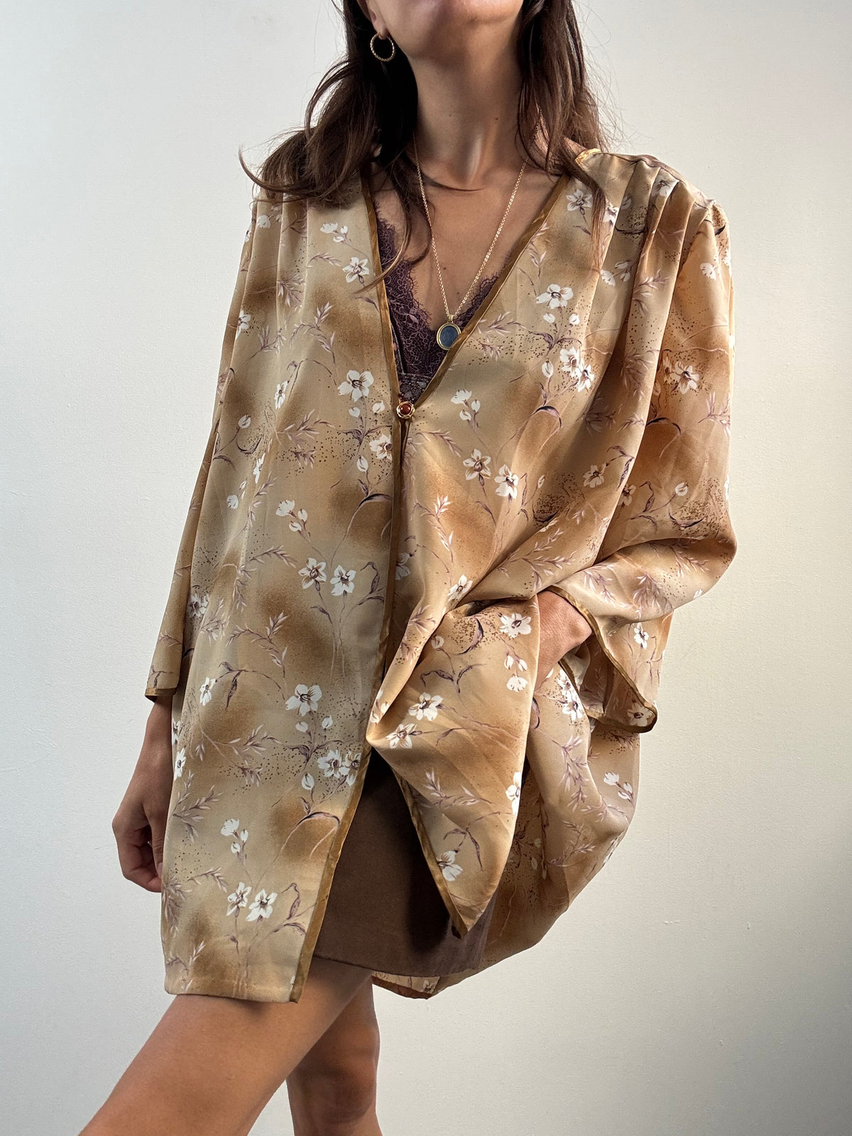 Blusa kimono a fiori beige