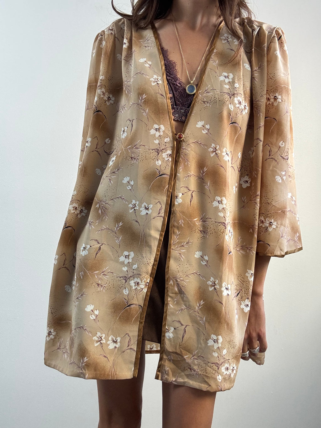 Blusa kimono a fiori beige