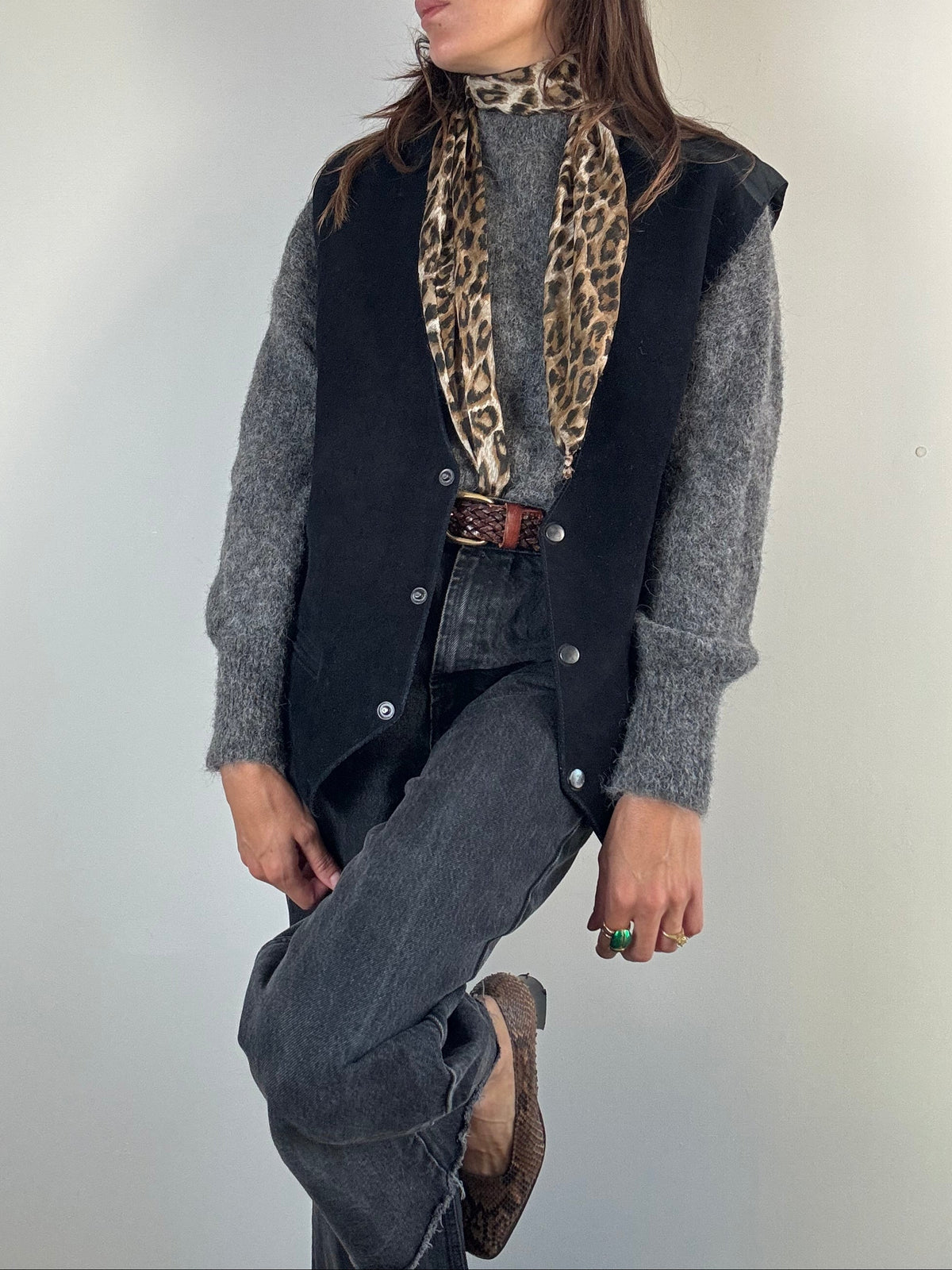 Gilet nero in pelle