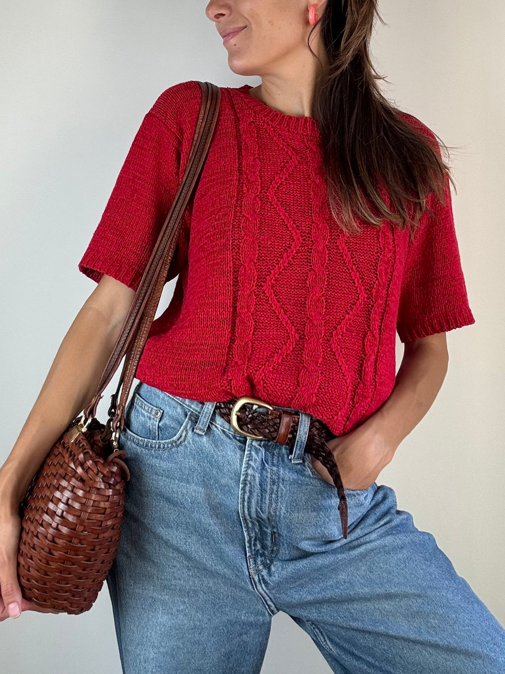 Maglia rossa a trecce