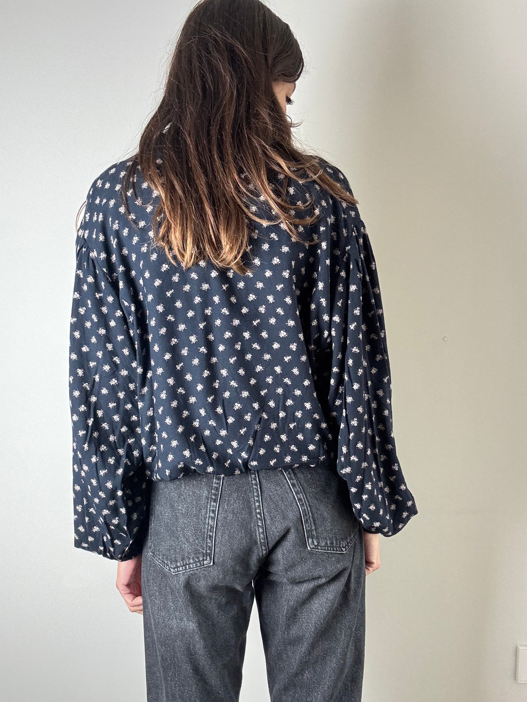 Camicia bomber blu a fiorellini