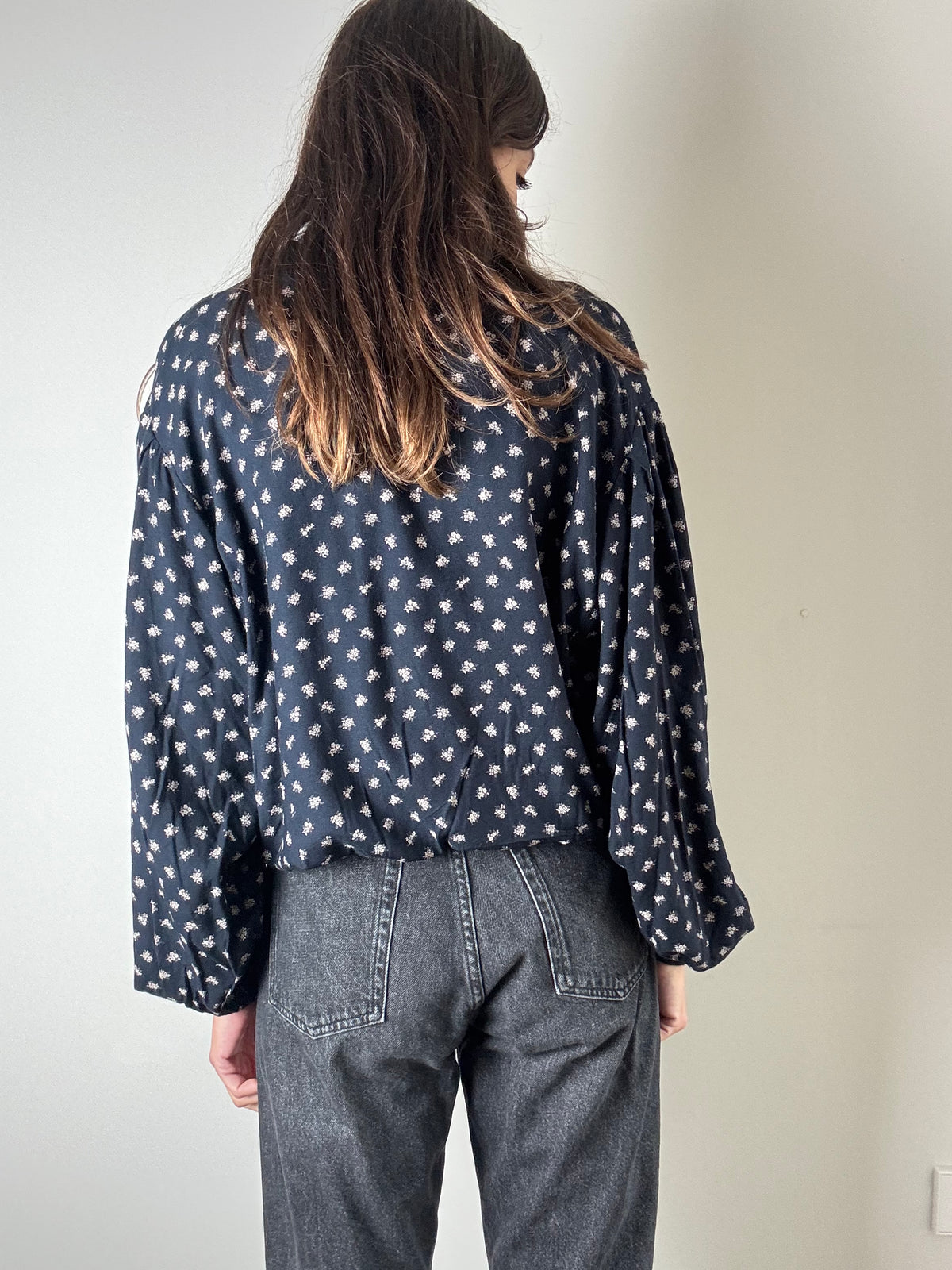 Camicia bomber blu a fiorellini