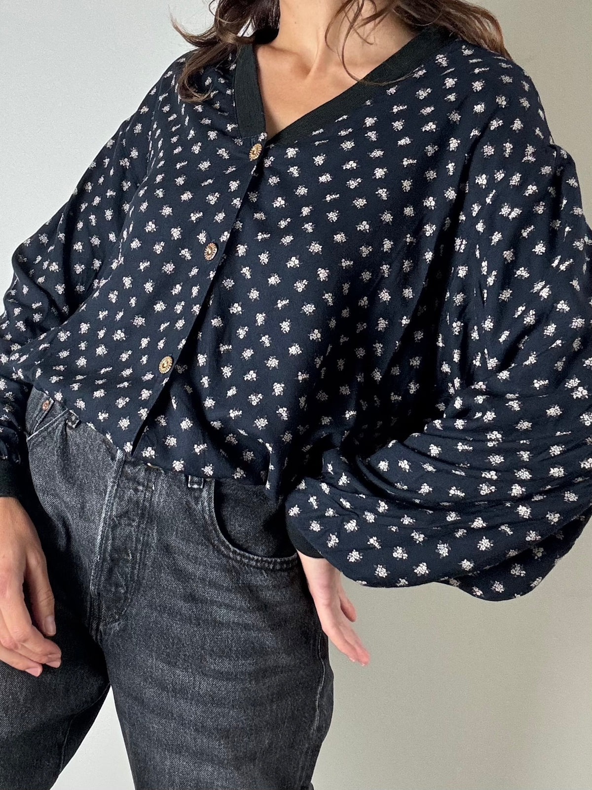 Camicia bomber blu a fiorellini