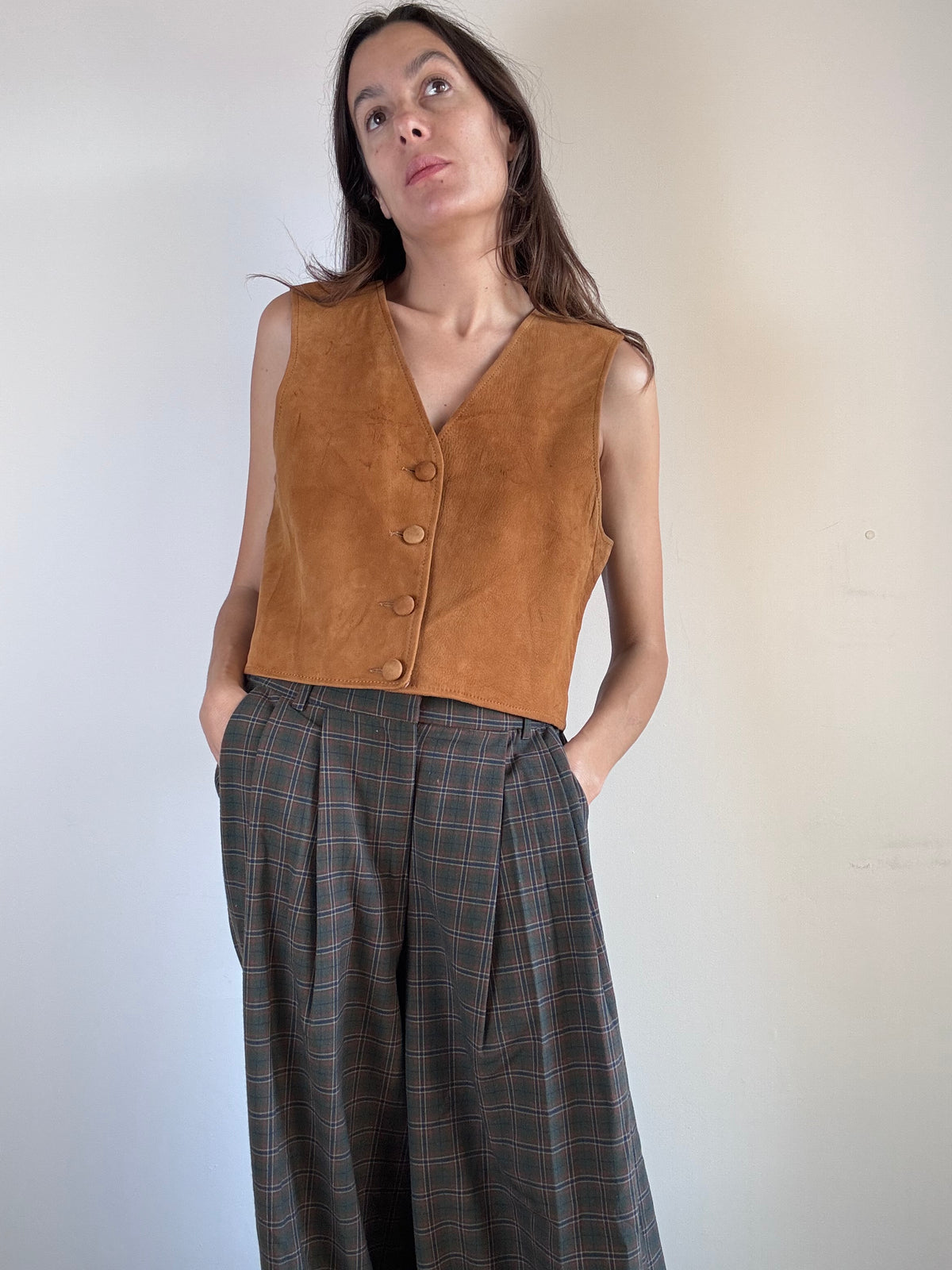 Gilet corto in camoscio camel