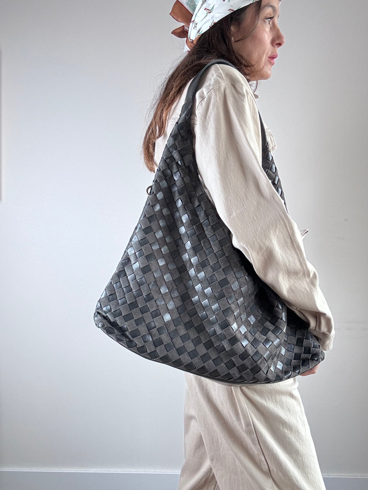 Borsa in pelle e camoscio intrecciati