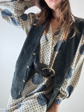 Gilet nero in camoscio e tessuto