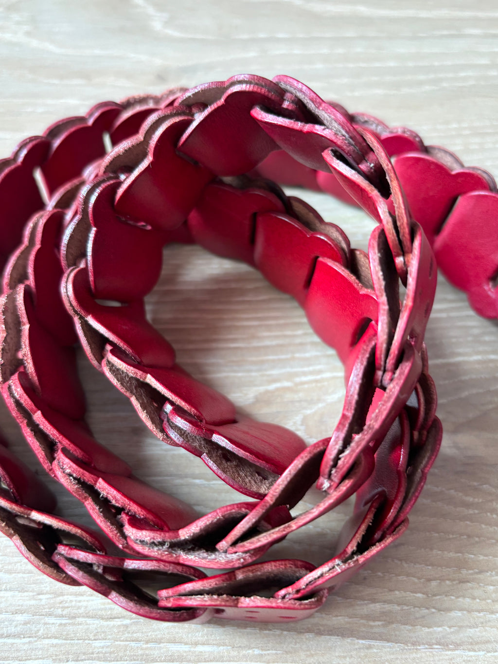 Cintura rossa in pelle