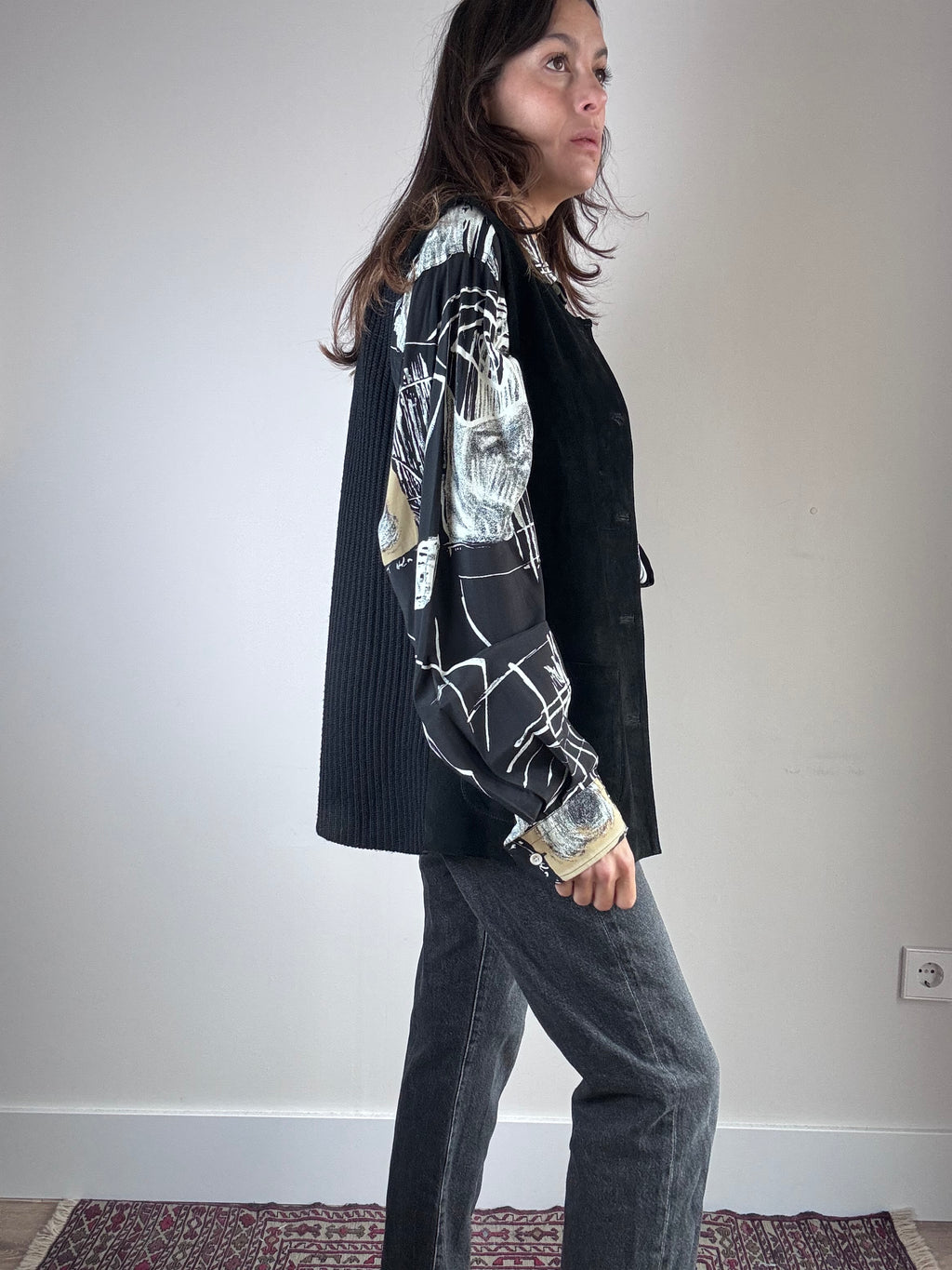 Gilet nero in camoscio e lana