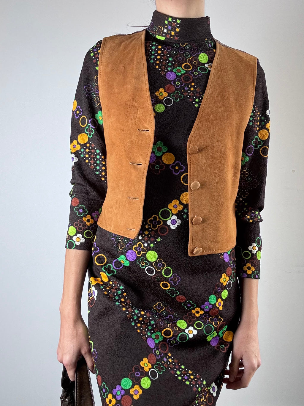 Gilet corto in camoscio camel