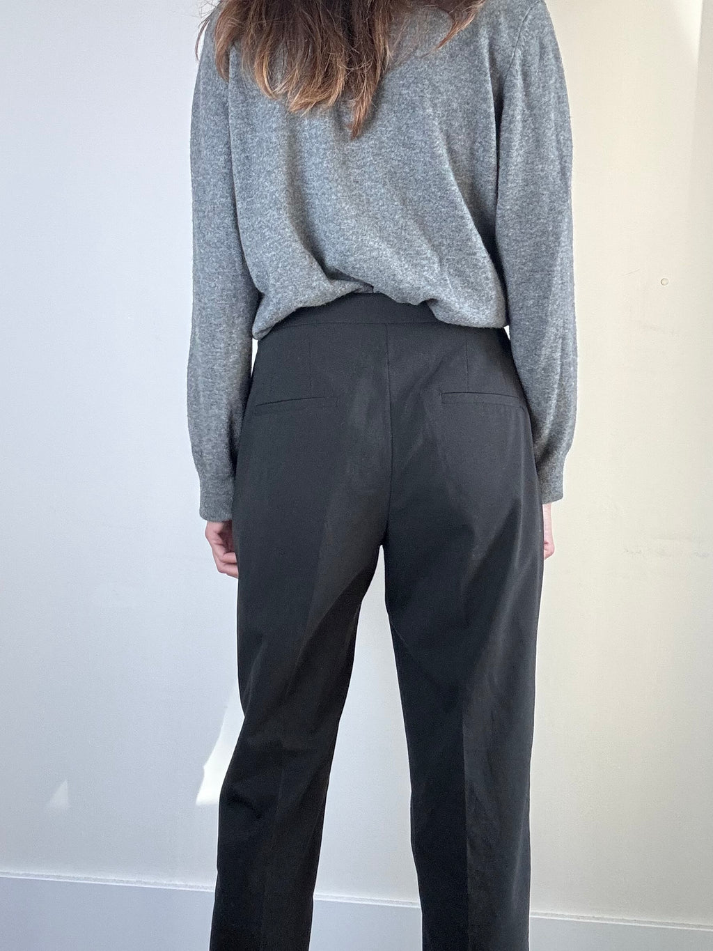Pantaloni neri con pinces
