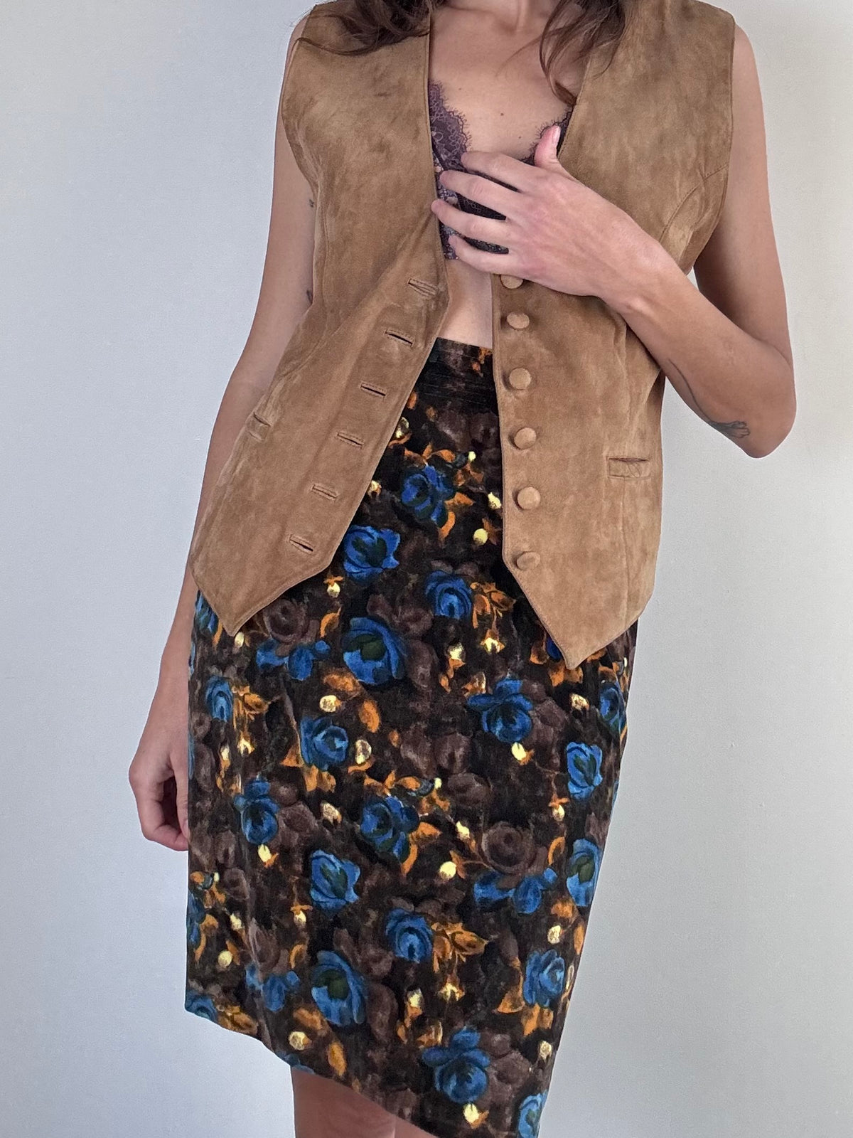 Gilet marrone in camoscio