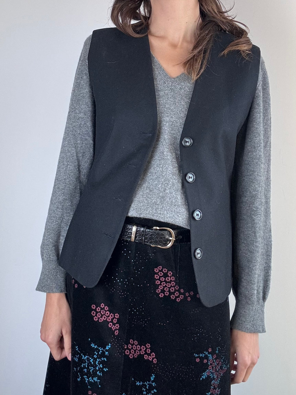 Gilet nero in lana vergine