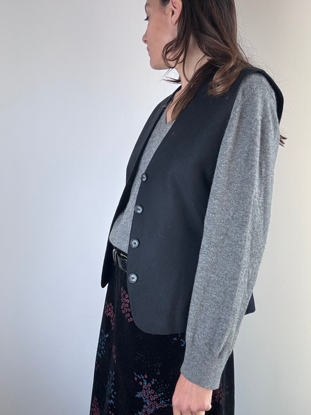 Gilet nero in lana vergine