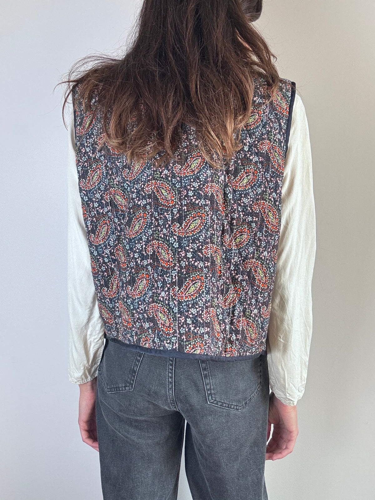 Gilet blu a fiori