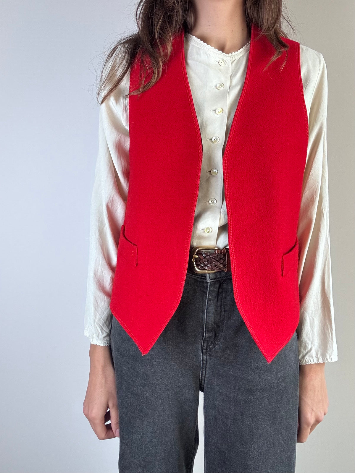Gilet rosso e blu in lana e tessuto